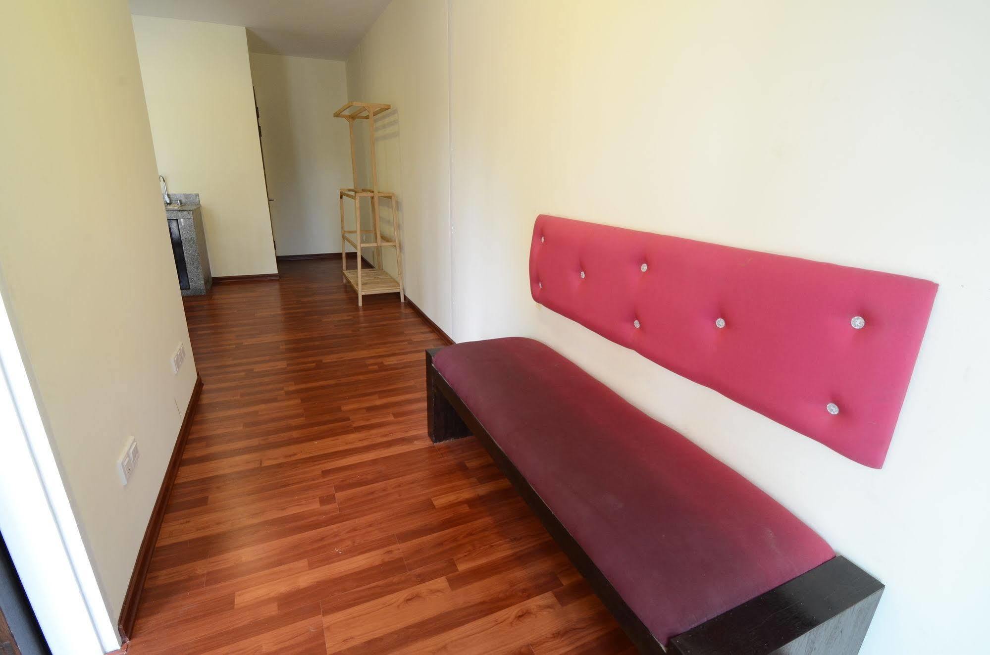 Vista Residence Янгон Екстериор снимка